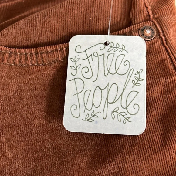 We The Free Corduroy Exposed Button Fly Roll Up Shorts in Bourbon - NEW - 26 - Picture 5 of 9